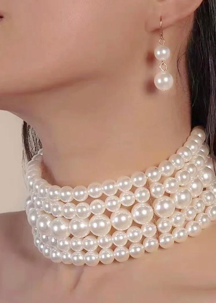 Elegant Imitation Pearl Necklace